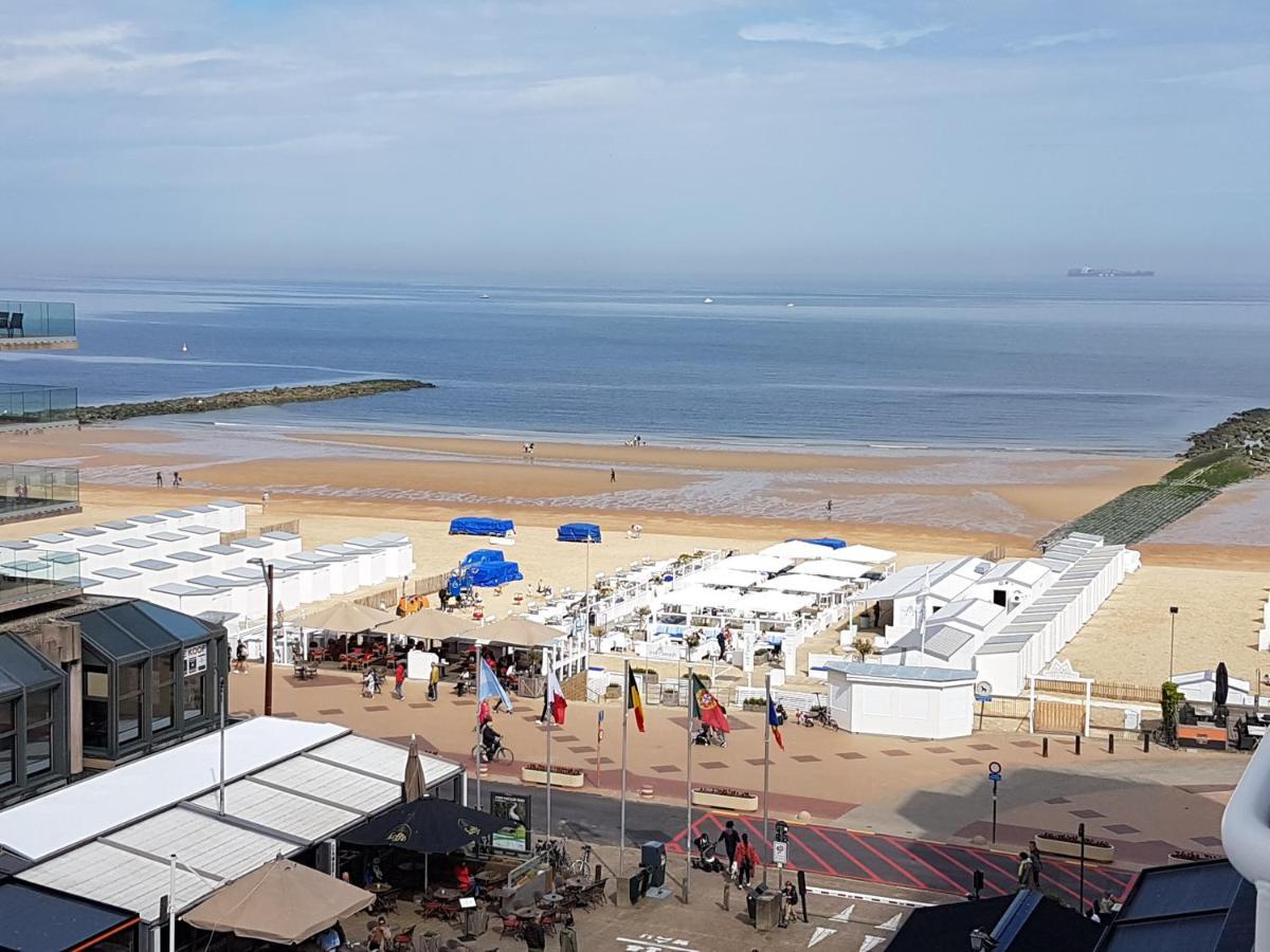 Appartement Met Zeezicht Op Het Van Bunnenplein Knokke-Heist Eksteriør bilde