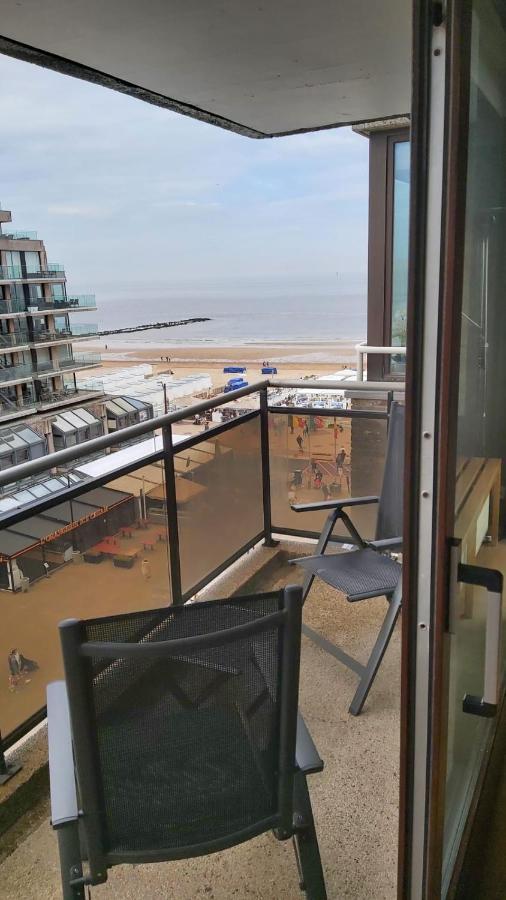 Appartement Met Zeezicht Op Het Van Bunnenplein Knokke-Heist Eksteriør bilde